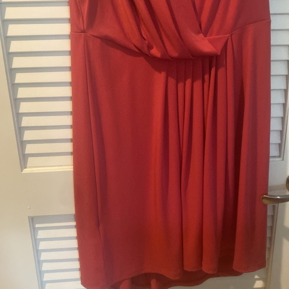 NWT BCBG pink one shoulder dress with pleating details. - Picture 3 of 8